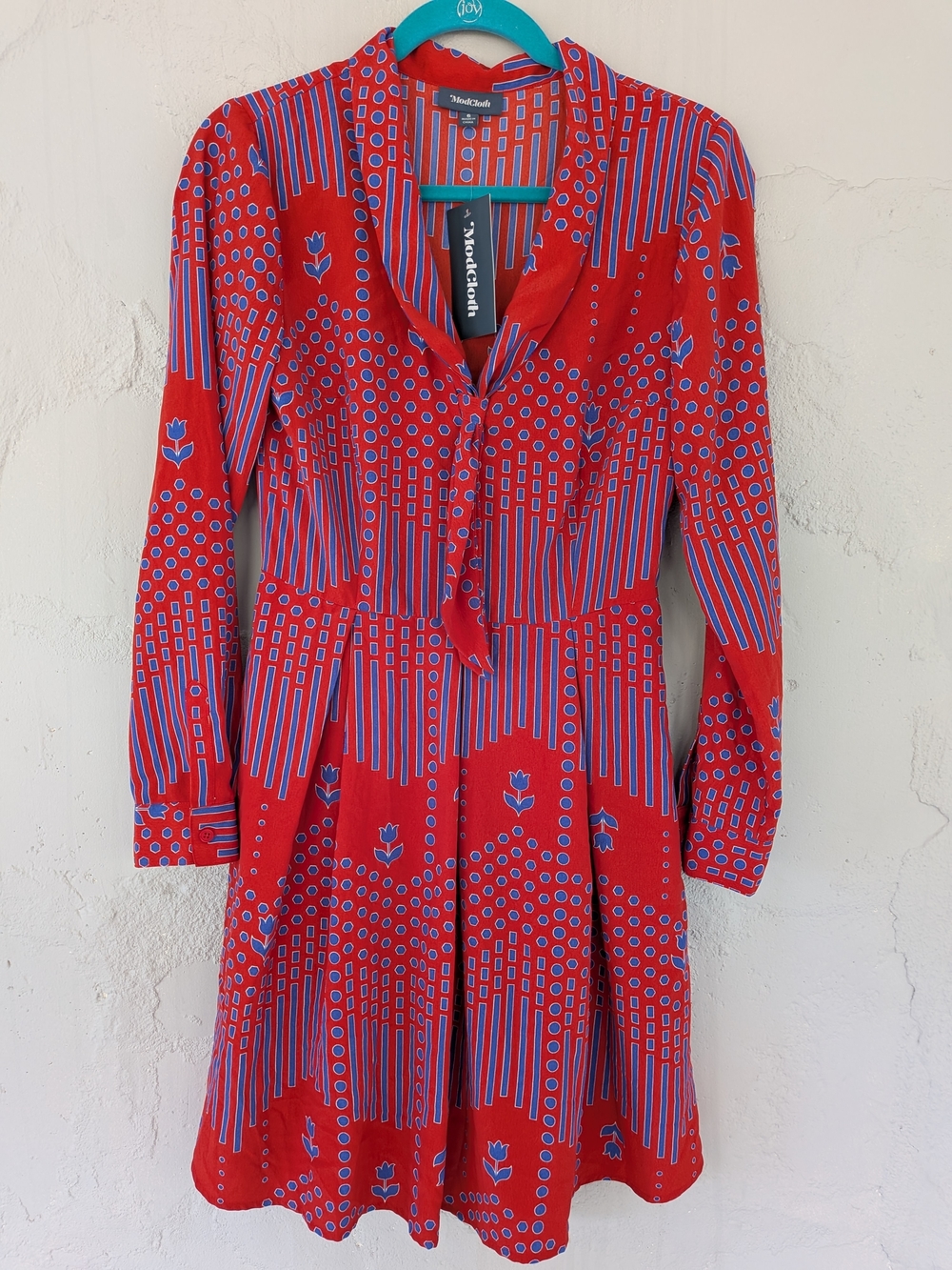 ModCloth Pleasant Confidence Tie Neck Dress Red / Blue Tulip Floral Size 6 NWT